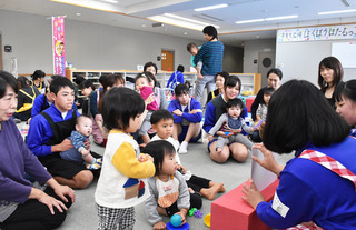 北房乳幼児ふれあい04.jpg