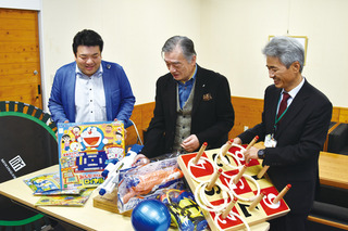 十字屋グループ.jpg