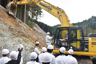 建設現場見学02.jpg